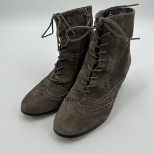 Tahari Joshua Boots Womens Size 8.5M Gray Suede Lace Up Block Heel Brogue Shoes
